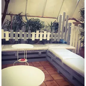 3* Couette-café La Giara